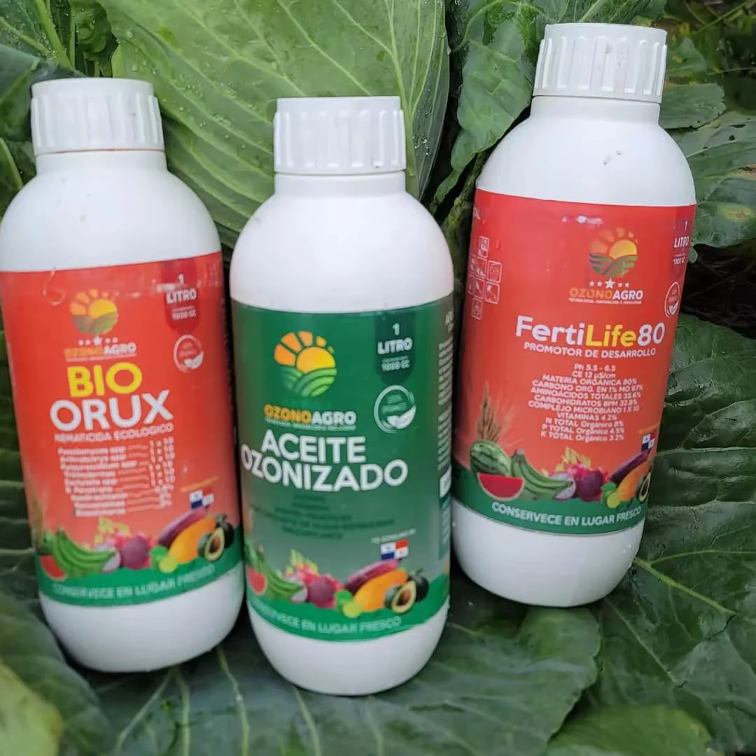 Familia de productos Ozonoagro con fondo de repollo